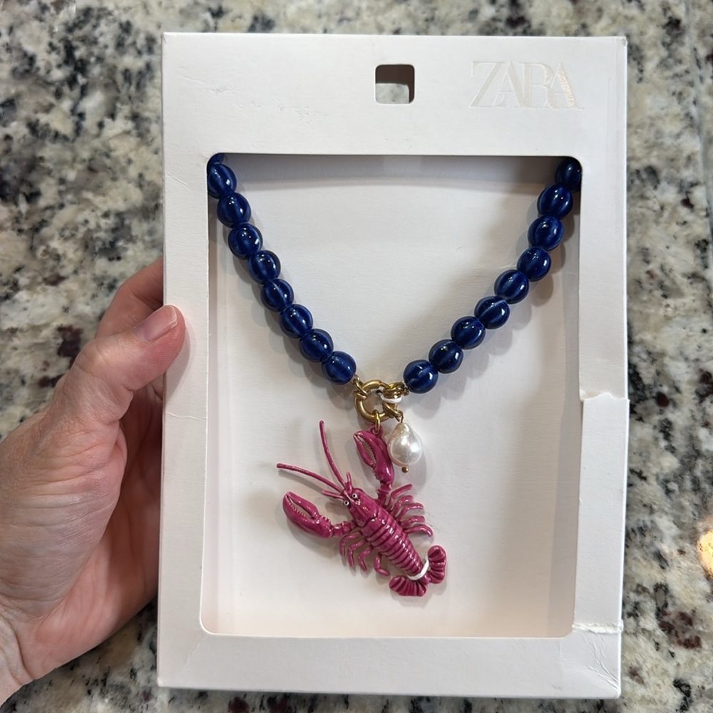 *NEW* ZARA BEADED LOBSTER PENDANT NECKLACE - Picture 4 of 7